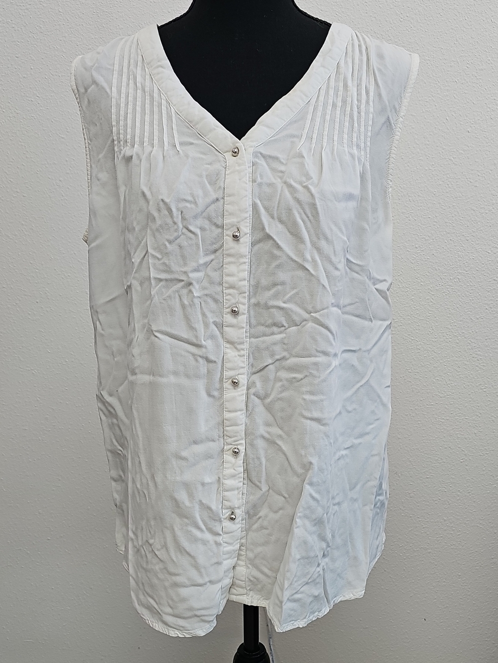 Classic White V-Neck Button-Front Camisole